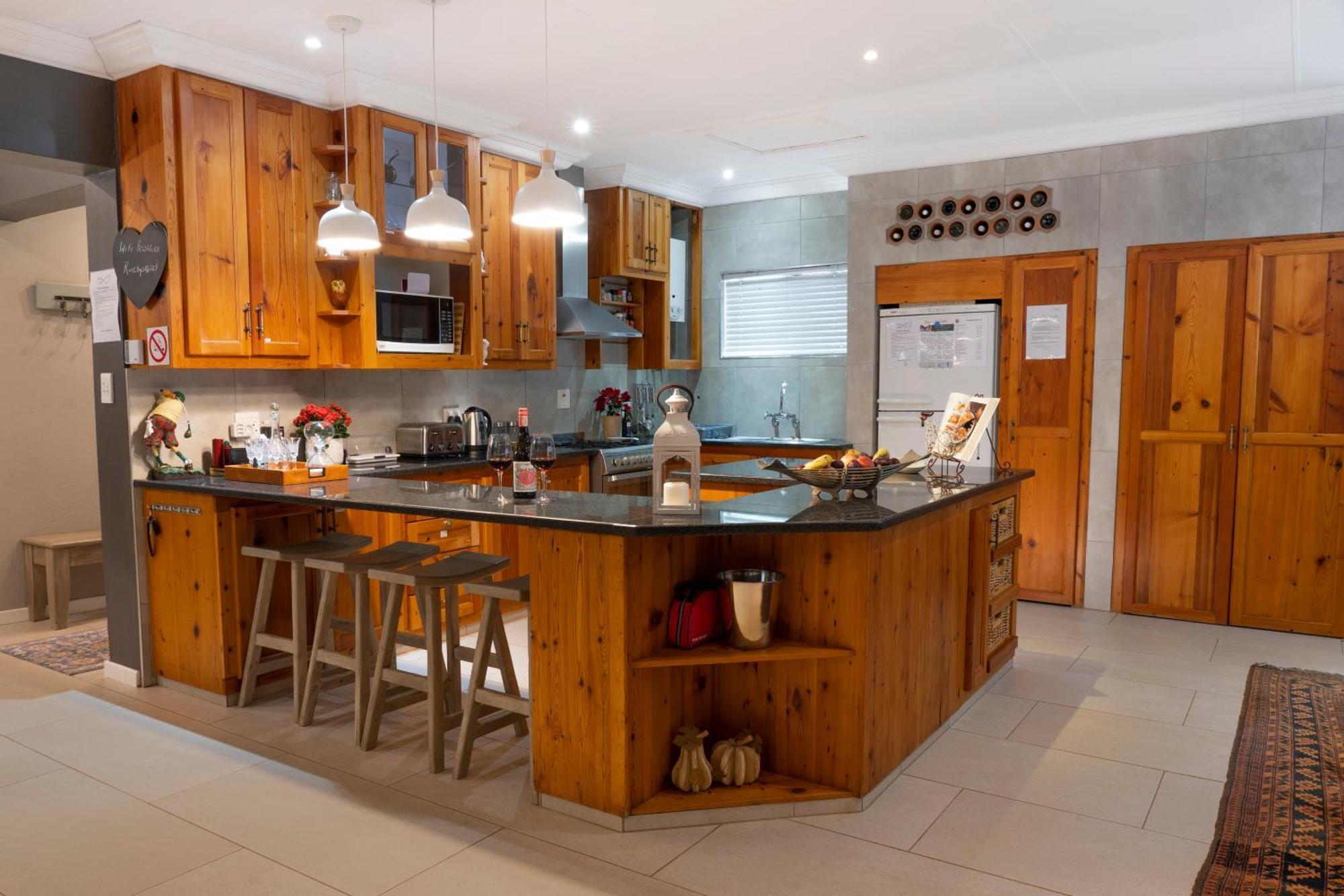 Rueby'S Guesthouse Dullstroom Bagian luar foto