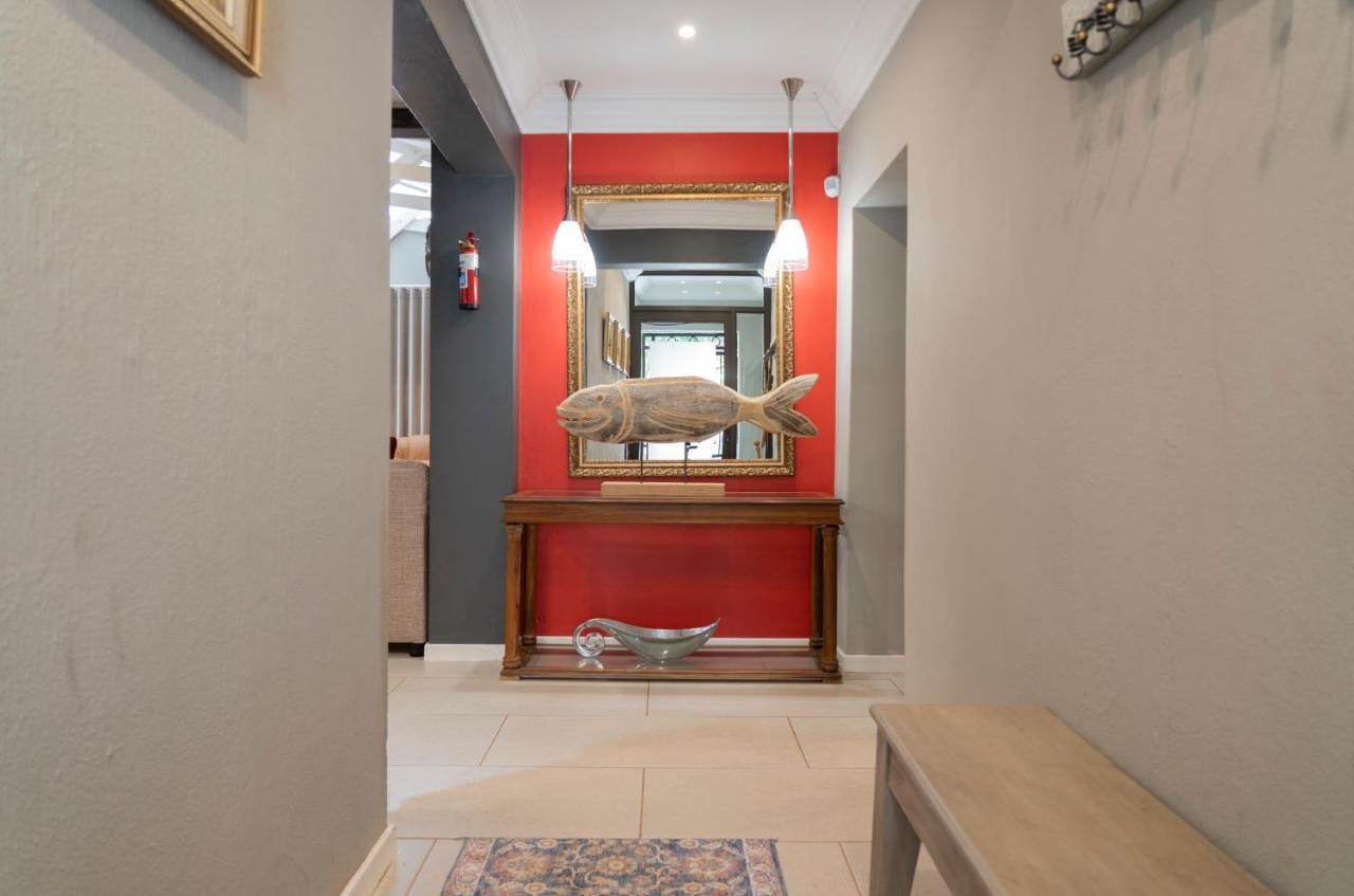 Rueby'S Guesthouse Dullstroom Bagian luar foto